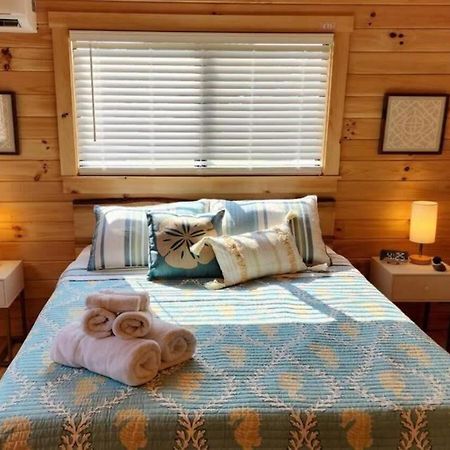 Water View Cabin Near North Topsail Beach Sneads Ferry المظهر الخارجي الصورة
