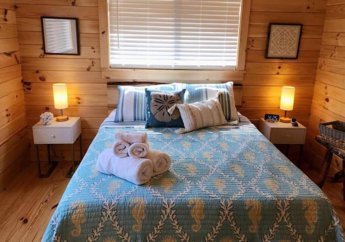 Water View Cabin Near North Topsail Beach Sneads Ferry المظهر الخارجي الصورة